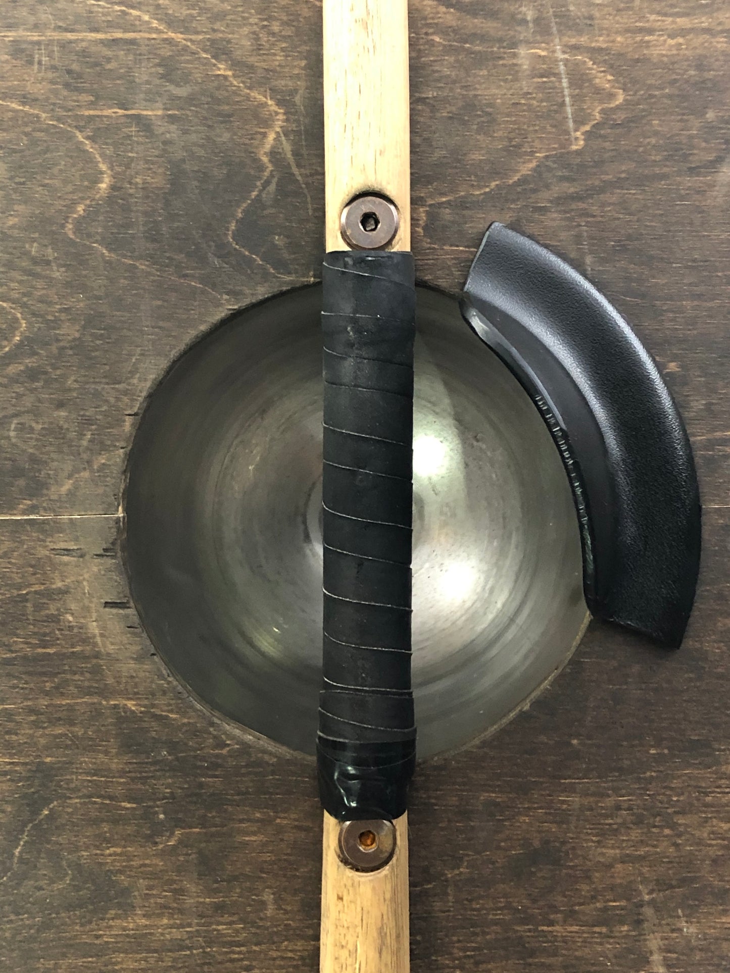 Centre Grip Thumb Guard